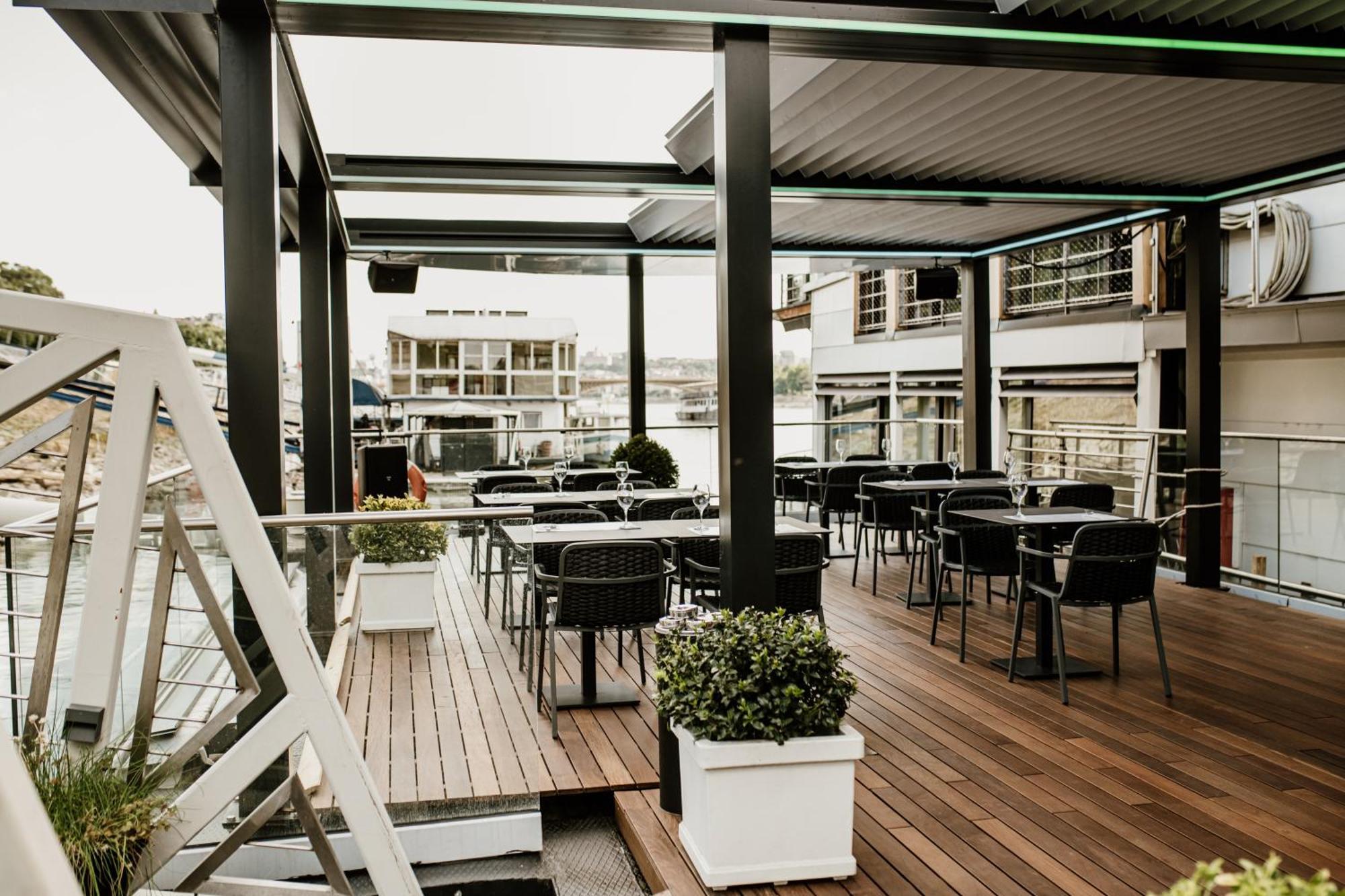 Vogue Boat Apartments Budapest Exterior foto